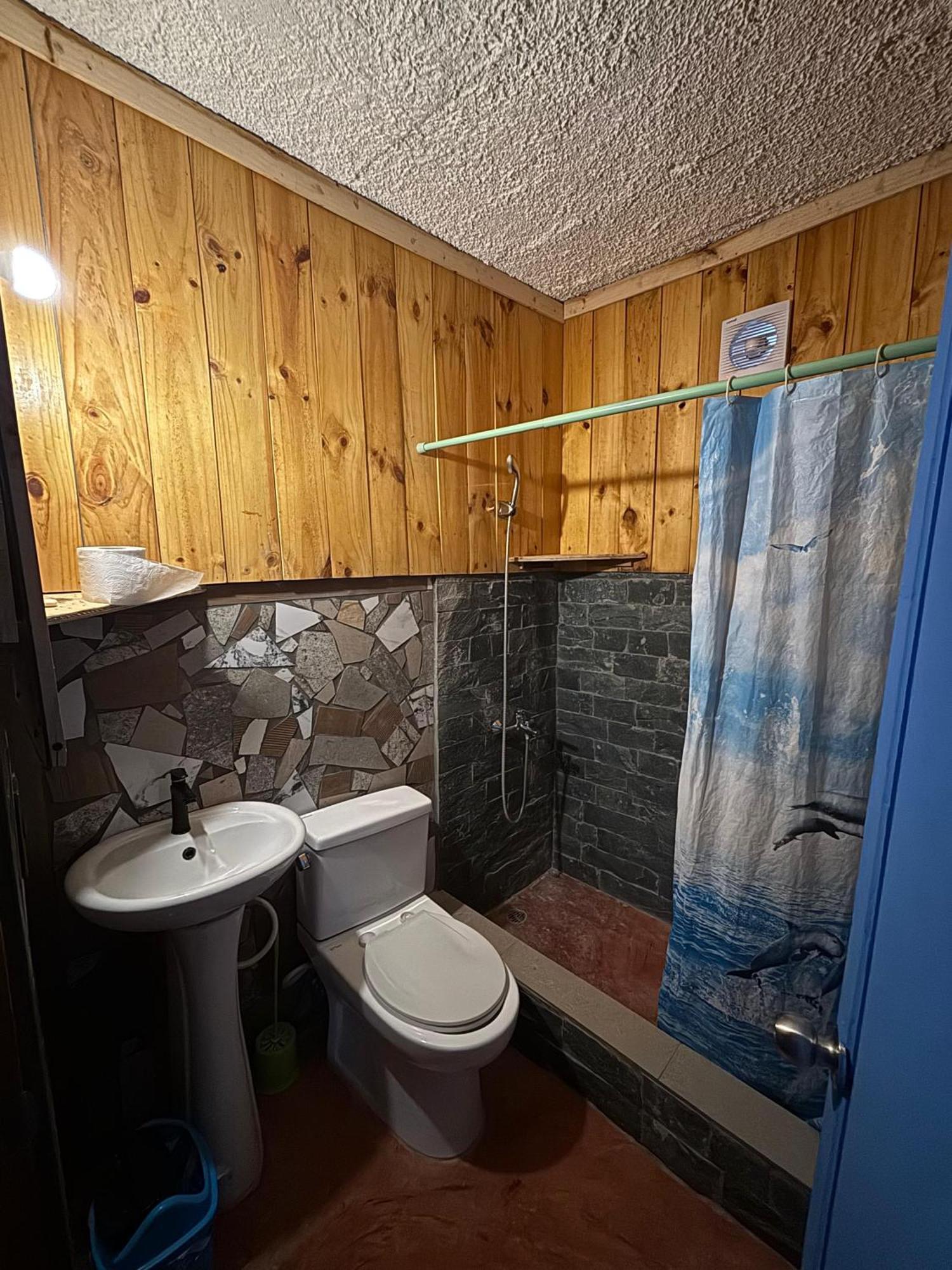 Hostel La Ballena Backpacker Las Galeras Exterior photo