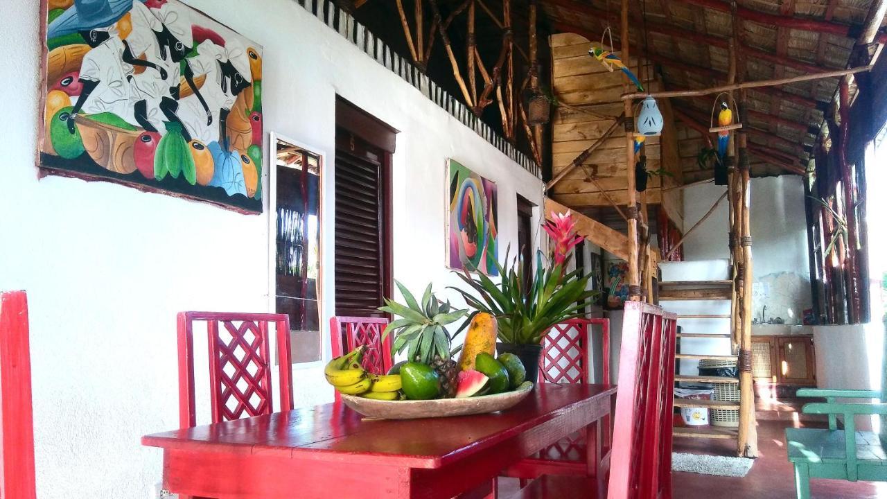 Hostel La Ballena Backpacker Las Galeras Exterior photo